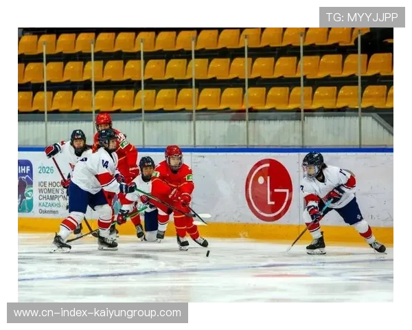 女子冰球赛中，中国女队逆转韩国展现强大实力，中国女子冰球联赛